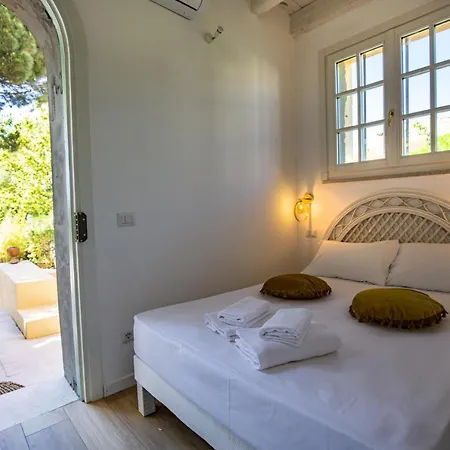 Residence La Pinede Апарт-отель Сен-Тропе